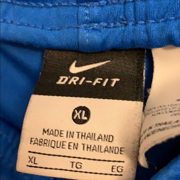 Nike shorts kids XL/ men S - Picture 5 of 7